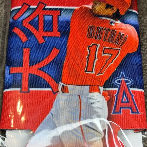 Shohei Ohtani Can Cooler / Coozie / Coozy / Koozy 2 - Sided Design Official MLB - Picture 4 of 9